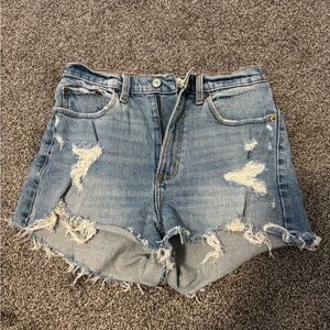 Abercrombie High Rise Mom short in Curve Love